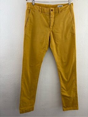 Closed  Stretch Chino Pants in Mustard Yellow size 31